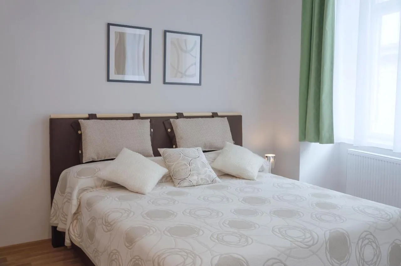 Residence Krakovska 5 Praha 0*,