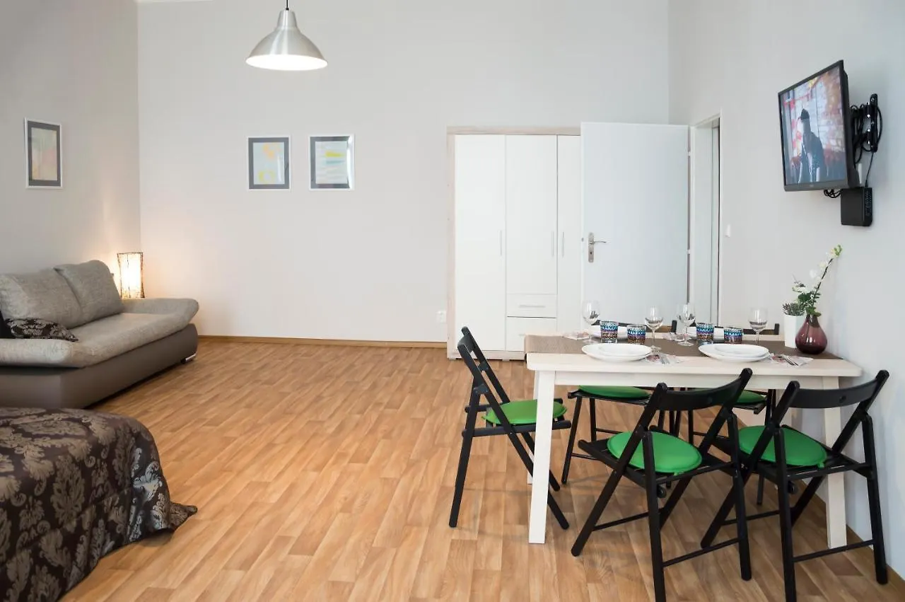 Residence Krakovska 5 Prague 0*,
