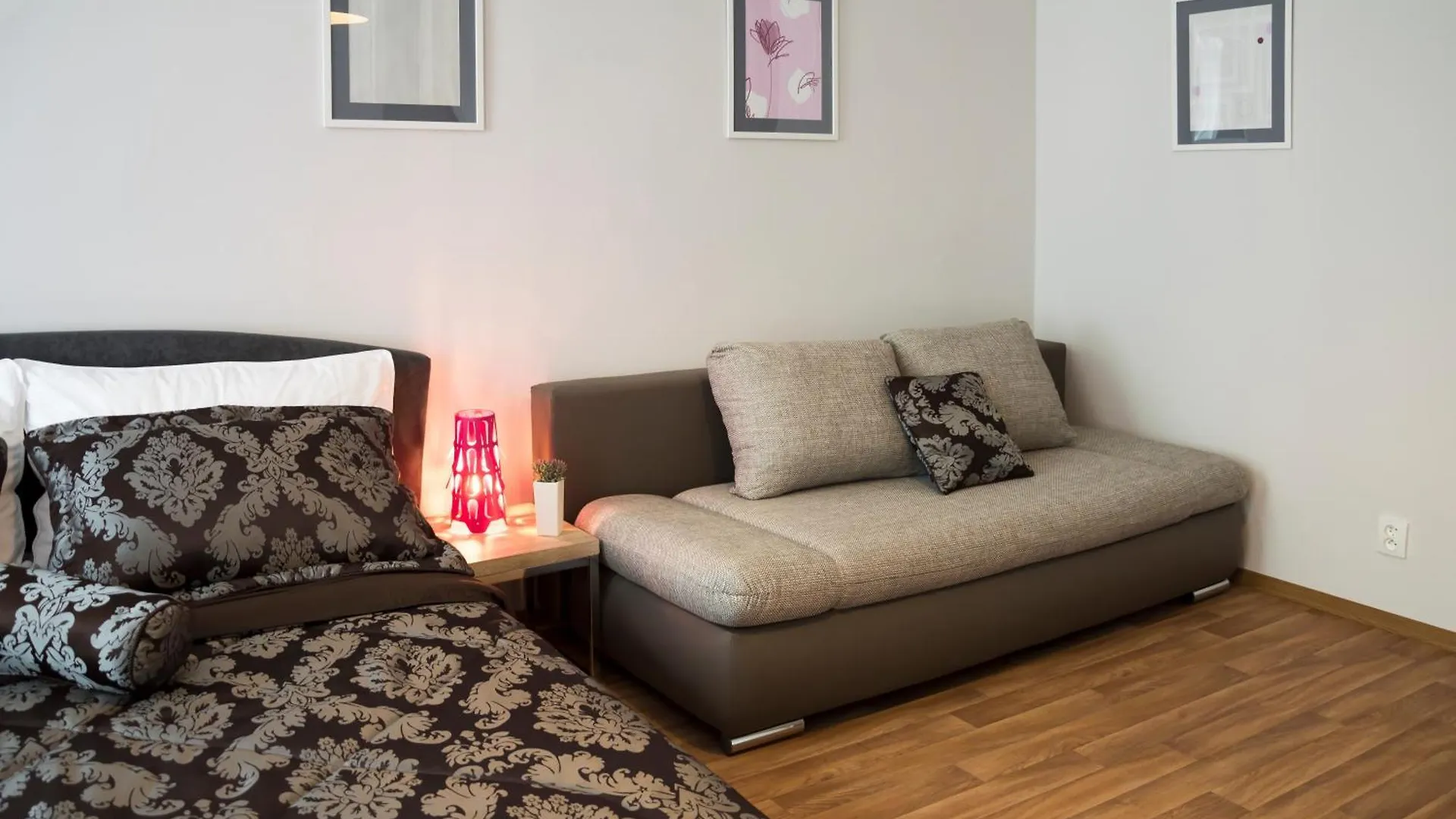 Residence Krakovska 5 Prague 0*,
