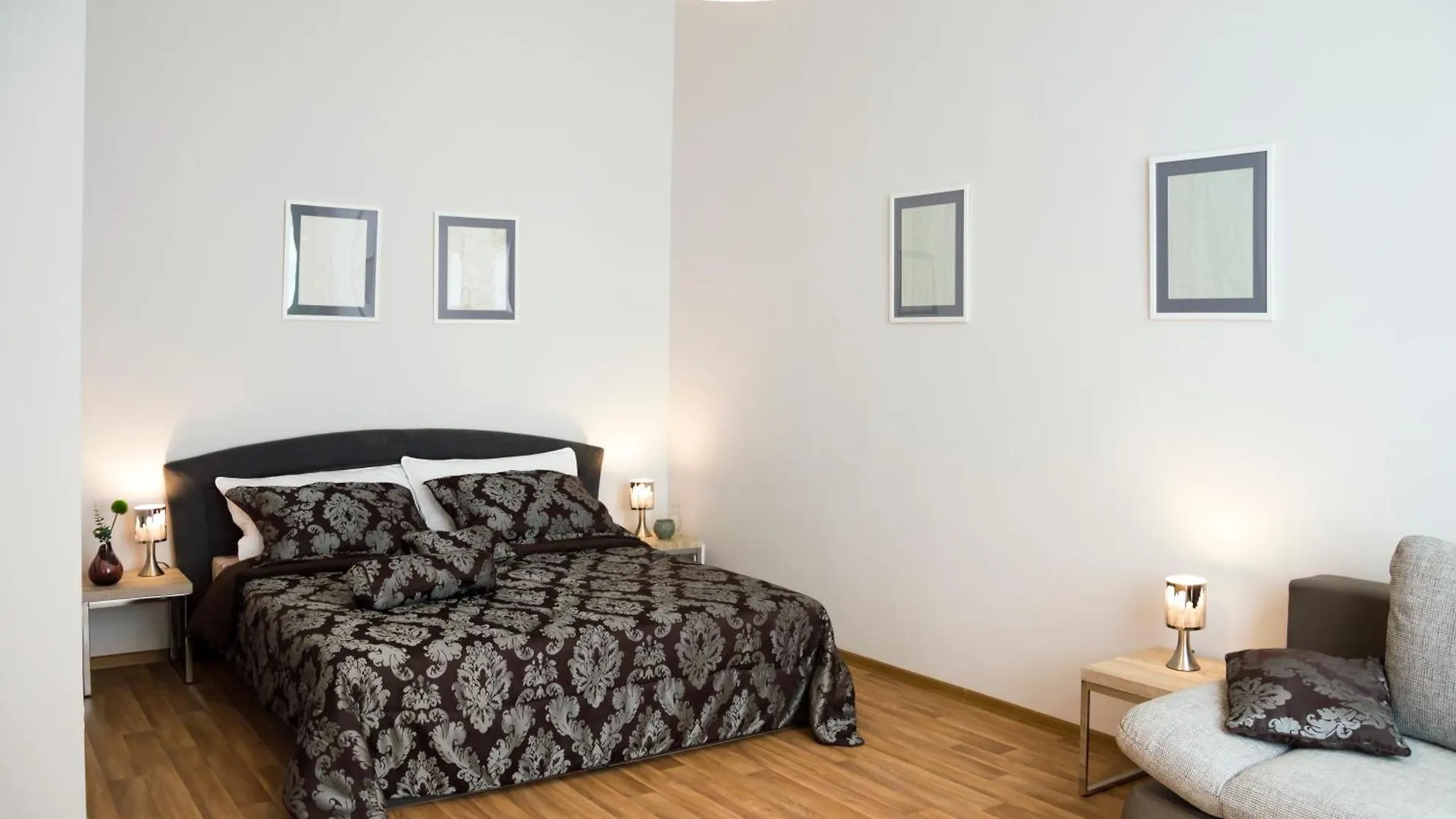 Residence Krakovska 5 Praha 0*,  Česká republika